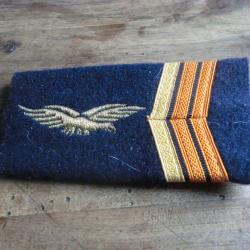 fourreau &eacute;paule air caporal chef