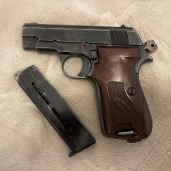 Pistolet unique c 7.65 9 coups