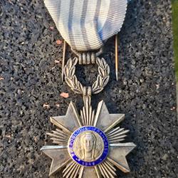 M&eacute;daille de l'ordre pour le m&eacute;rite artisanal