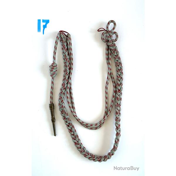 17 Fourrag�re r�glementaire de la Croix de guerre des th��tres d'op�rations ext�rieurs ferret laiton