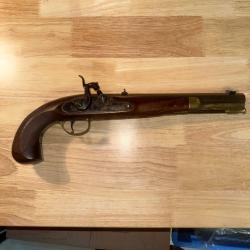 PISTOLET A PERCUSSION POUDRE NOIRE PEDERSOLI CALIBRE 45 CODE AI=1982