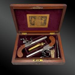 COFFRET PAIRE DE PISTOLETS &Agrave; SILEX, &Agrave; COFFRE, PAR H.W. MORTIMER - LONDON