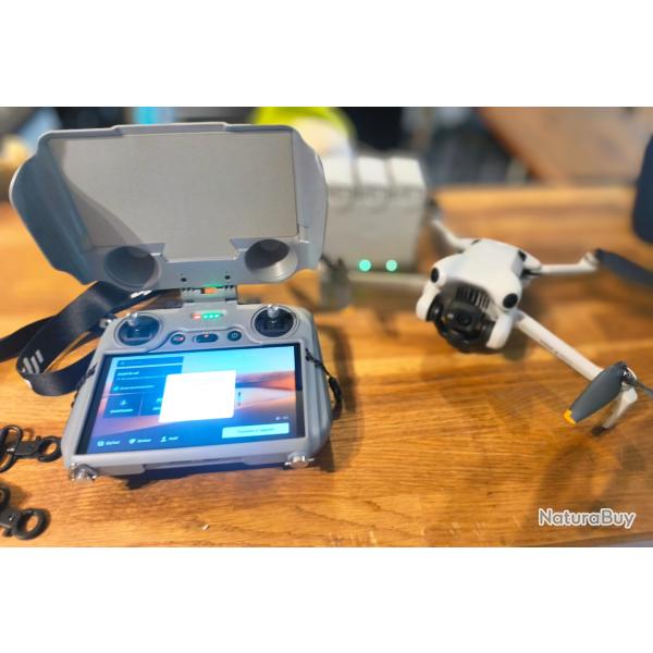 Drone DJI Mini 4 pro fly More Combo