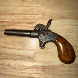 PISTOLET A PERCUSSION POUDRE NOIRE A IDENTIFIER