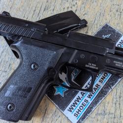 Sig Sauer P229 (avec marquages)