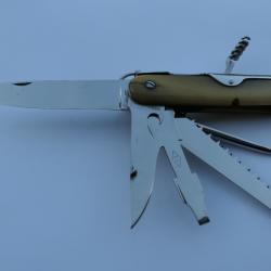 Exceptionnel Couteau Herm&egrave;s-Paris, chasse, &agrave; palme;5 pi&egrave;ces;manche Pointe de corne.13,2 cm ferm&eacute;.