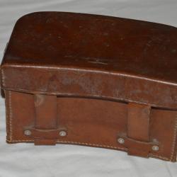SACOCHE (CARTOUCHIERE) ALLEMANDE INFIRMIER SERVICE DE SANTE-GERMAN BOX HEALTH SERVICE BAG-1939/1945