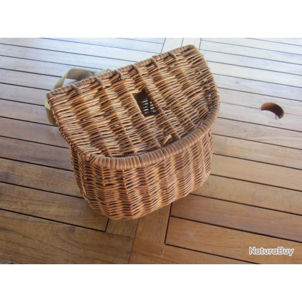 PETIT PANIER PECHE ROTIN OU OSIER?