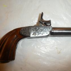 petit pistolet a percussion ca11mm