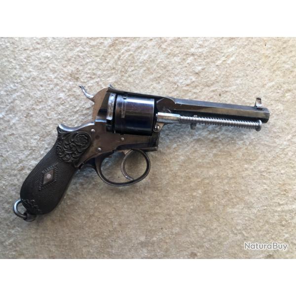 Beau revolver hollandais calibre 7 mm � percussion annulaire