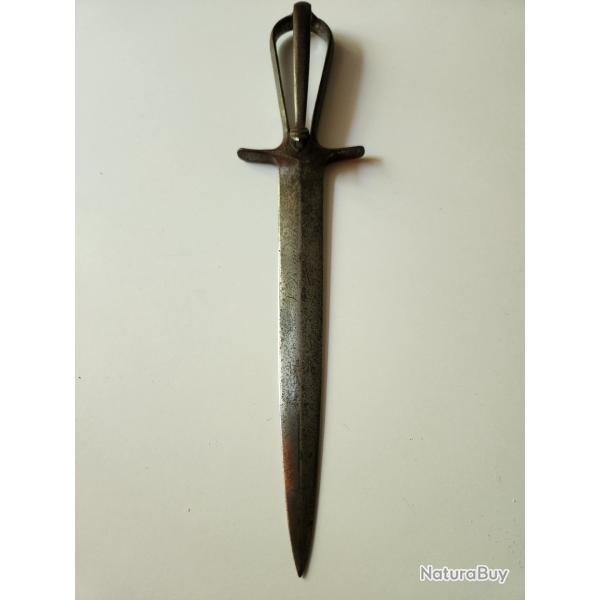 Dague "T�te de serpent "