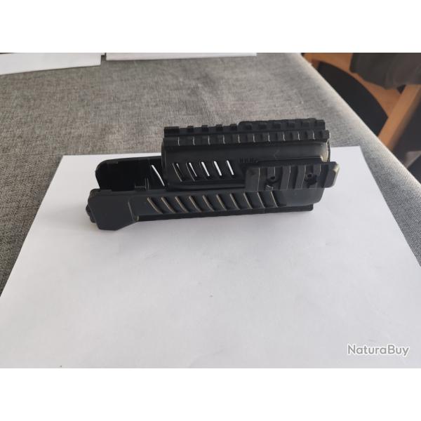 Garde main tactic fab d�fense pour vz 58
