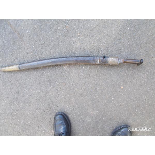 sabre yatagan