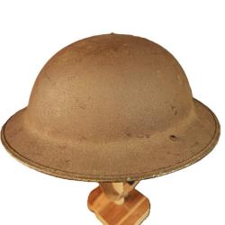 Casque MK2 britannique dat&eacute; 1943 peinture kaki