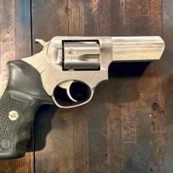 REVOLVER RUGER MOD.SP101 CAL.38 SP