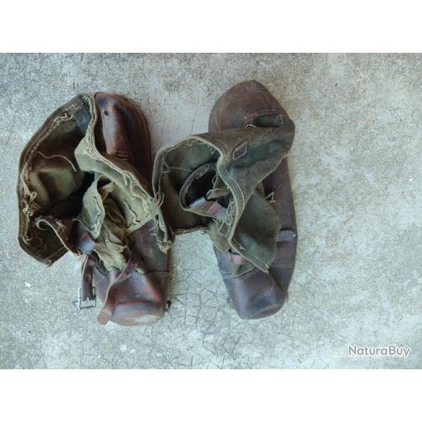 Sur Chaussures de l'arm�e fran�aise