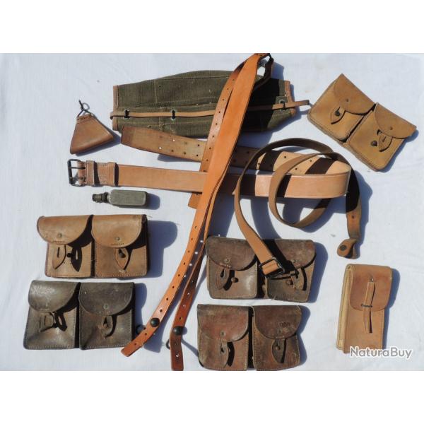 FUSILS MAS 49 : GROS LOT : PORTE CHARGEURS + BRETELLE + COUVRE CULASSE + MANUELS + CEINTURON + ETC