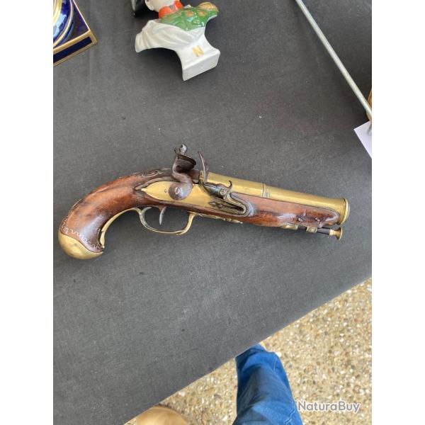 Pistolet � silex d'officier de marine �poque XVIII.  FRANCE.