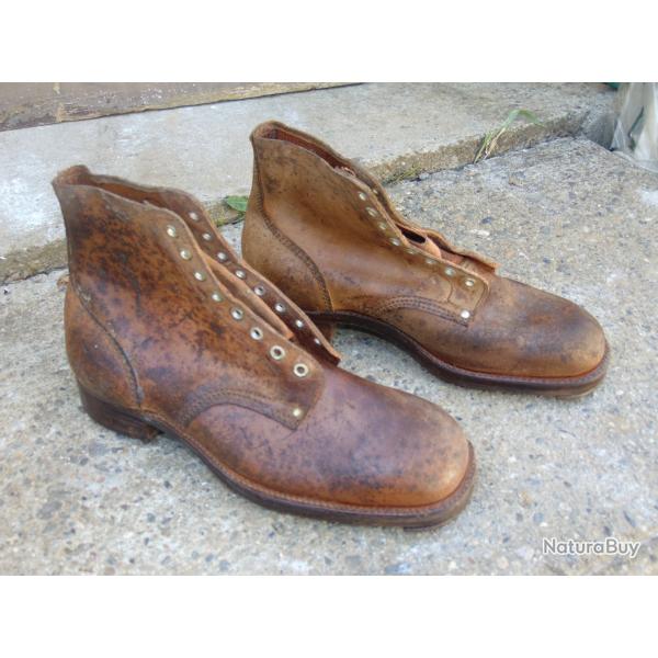 PAIRE DE BRODEQUINS ARM�E FRAN�AISE TAILLE 29  MOD�LE 45 Dat�e de 1946 INDOCHINE