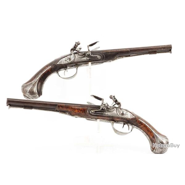 PAIRE DE PISTOLETS DE V�NERIE � SILEX DOUBLE CANONS SIGN� NO�L TERRASSON VERS 1740 �POQUE LOUIS XV C