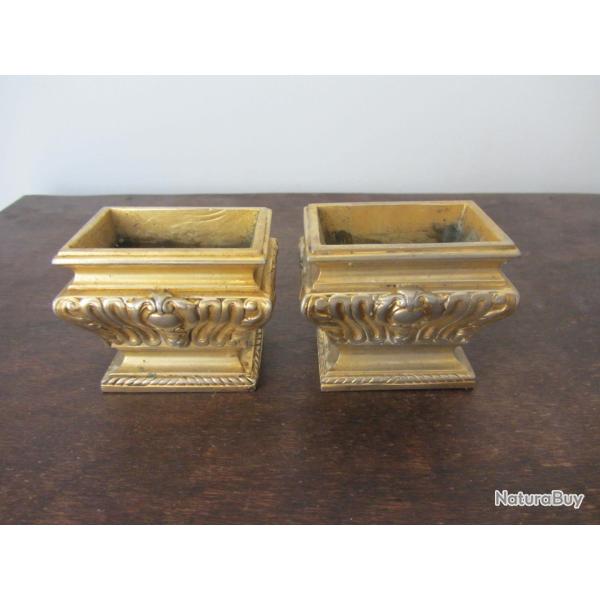 Urnes en bronze dor� sign�es Eug�ne Cornu - 1875