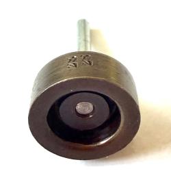 Lissoir rare neuf acier ou laiton calibre 28 &agrave; monter sur une perceuse.