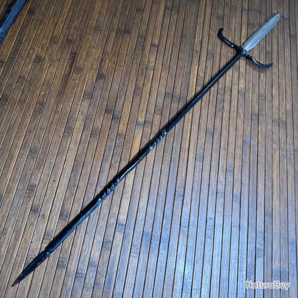 LANCE - FOURCHE EN FER FORG� LAME DOUBLE TRANCHANT