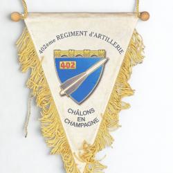 (107.006) Fanion du 402&egrave;me R&eacute;giment d'Artillerie