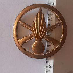 Insigne de b&eacute;ret de l'infanterie
