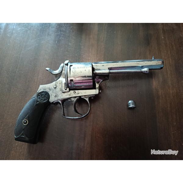 Gros revolver en calibre 11/73 .