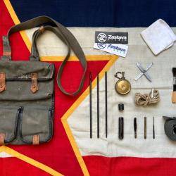 Ensemble complet sacoche et accessoires d'entretien pour ZASTAVA M76 - JNA Yougoslavie Serbie