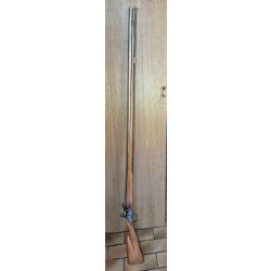 Fusil 1 coup.a silex tr&egrave;s bon &eacute;tat de presention.et de fonctionnement a &eacute;t&eacute; restaurer anciennement .