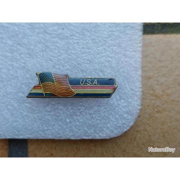 PINS US DRAPEAU ETATS UNIS USA