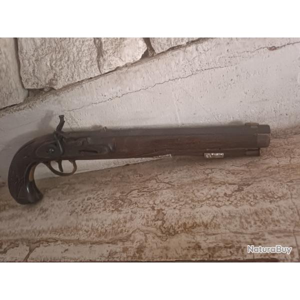 Pistolet a silex americaine modele Kentucky 44 a poudre noire , insert argent pour dec� n 2