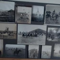 DOUZE PHOTOS D' EPOQUE 1880-1905 de sc&egrave;nes de vie des INDIENS