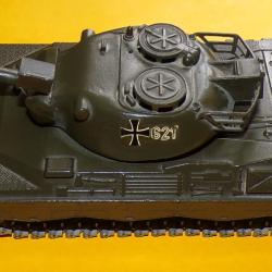 SOLIDO 1/50 Char Allemand Kpz LEOPARD n&deg;243 12-1974. Le canon est cass&eacute; ???  ETAT VOIR PHOTOS . POUR