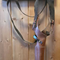Holster d &eacute;paule droite colt 45 cuir.