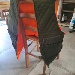 Gilet de chasse avec cartouchi&eacute;re est r&eacute;versible orange