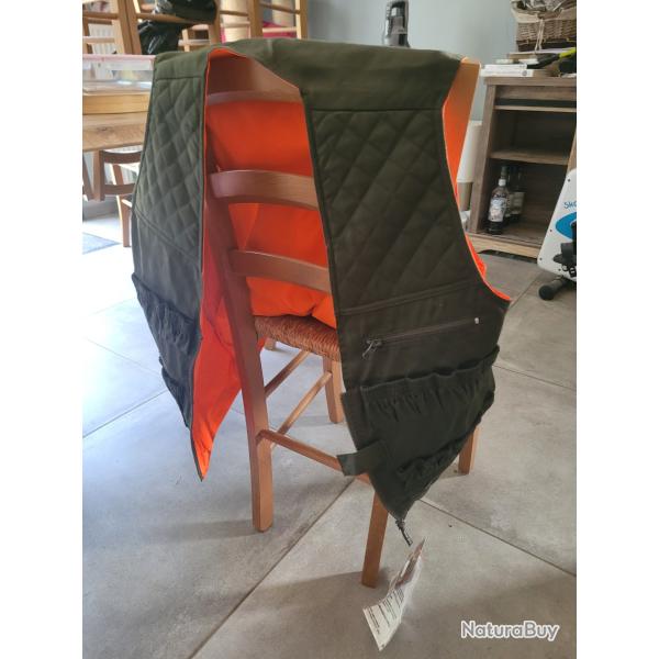 Gilet de chasse avec cartouchi�re est r�versible orange