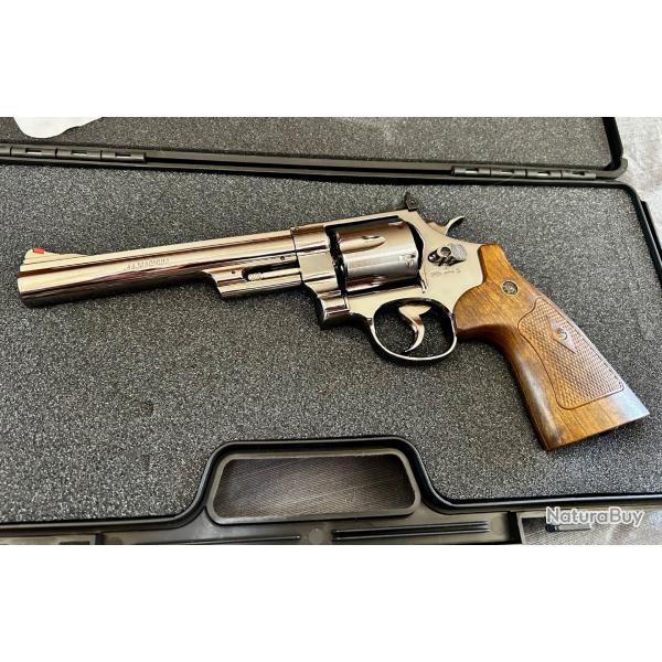 Smith&Wesson Mod.29 ��Dirty Harry�� 3J cal4,5Billes et plombs . 12 douilles. Mallette Dan Wesson