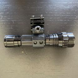 Lampe tactique avec adaptateur canon