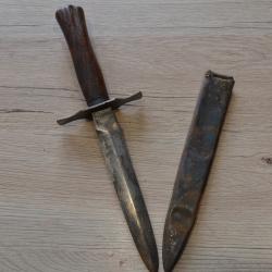 Couteau "LE VENGEUR - 1870" - 14-18 POILU