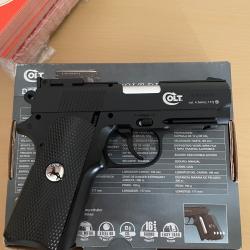 Pistolet &agrave; plomb Umarex (fonctionne avec cartouche de CO2), 16 cartouche de CO2 cible
