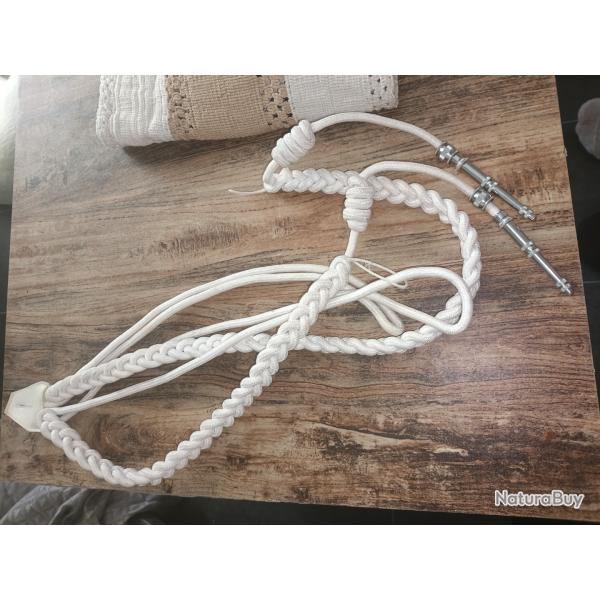 Fourrag�re blanche police nationale