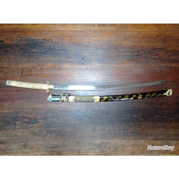 Katana - Sabre japonais avec fourreau laqu� - D�coratif 20e si�cle - TBE