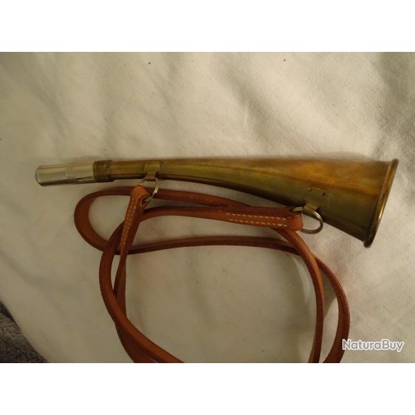 Corne de chasse ELLESS FRANCE avec sangle en cuir