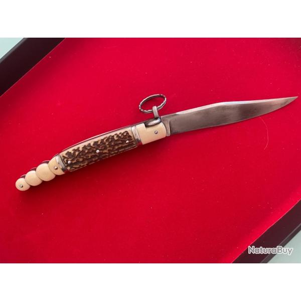 Couteau d'Art Reynald Heros merveille d"ajustement ivoire et bois de cerf