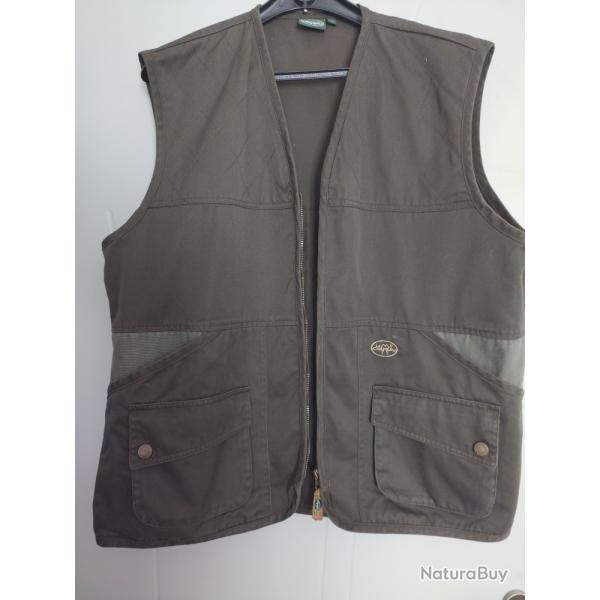 Lot de v�tements n�5 Gilet de chasse Le Chameau - Pull - Chemisette - Occasion