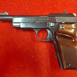 UNIQUE MOD : D2 CAL. 22 LR EN TRES BON ETAT + 1 CHARGEUR SUPPLEMENTAIRE