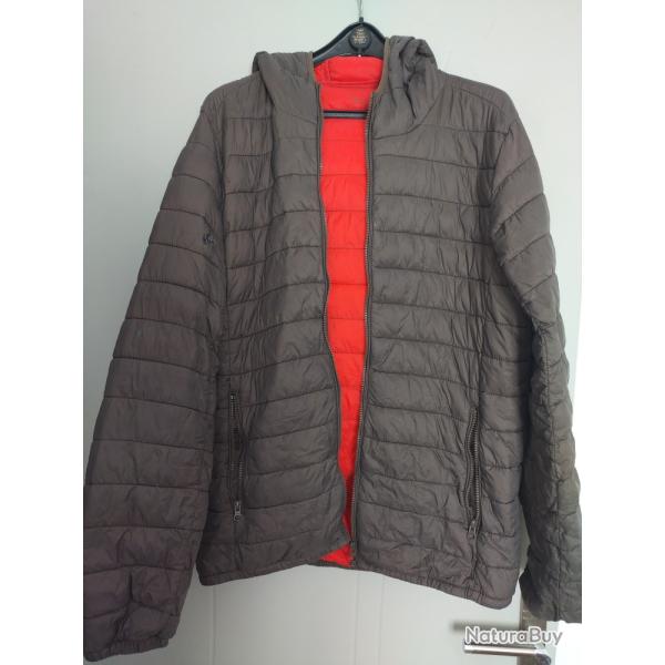 Lot de v�tements n�2 bLOUSON MATELASSE - POLO - 1 Chemise - Occasion